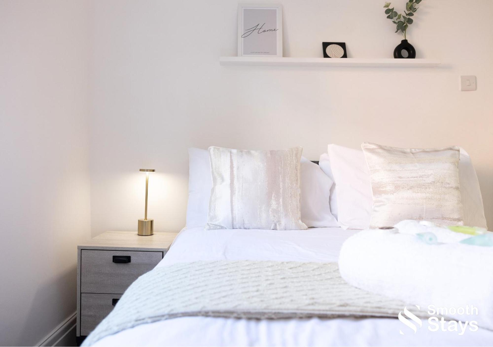 One Bedroom Apartment At Smooth Stays Short Lets & Serviced Accommodation Preston With Parking Near Train Station Экстерьер фото